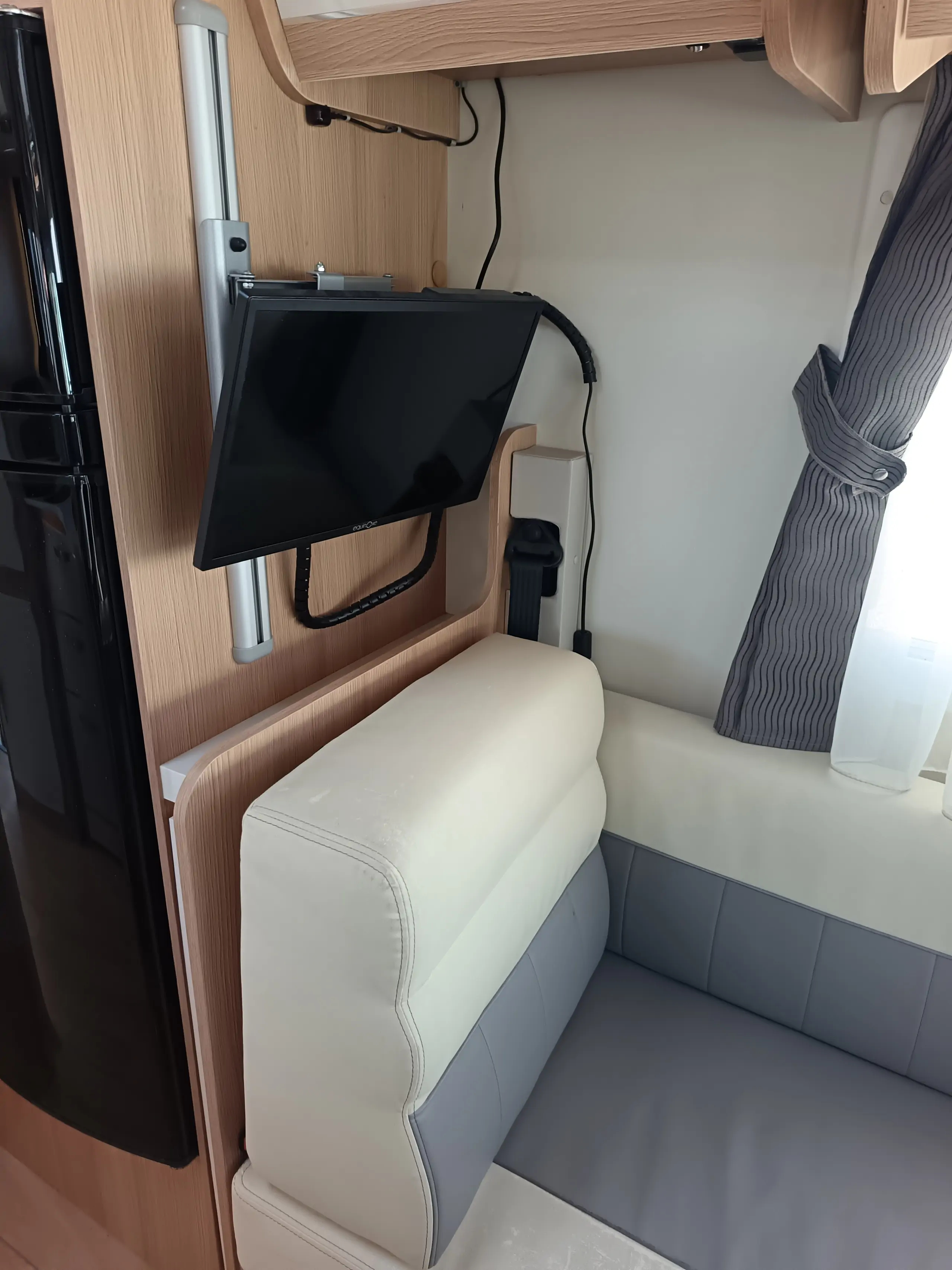 Image MC LOUIS MC4 322