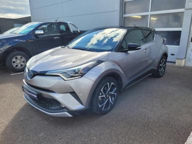 Voir le détail de l'offre de cette TOYOTA C-HR 122h Graphic 2WD E-CVT de 2018 en vente à partir de 305.24 €  / mois