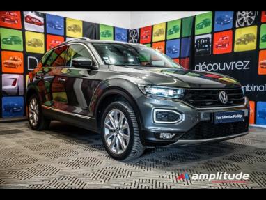 Voir le détail de l'offre de cette VOLKSWAGEN T-Roc 2.0 TDI 150ch Carat Exclusive DSG7 Euro6d-T de 2018 en vente à partir de 366.87 €  / mois