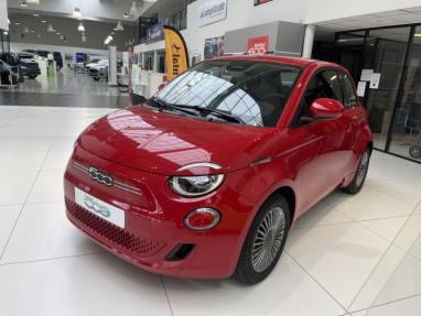 Voir le détail de l'offre de cette FIAT 500 e 95ch (RED) de 2024 en vente à partir de 28 999 € 