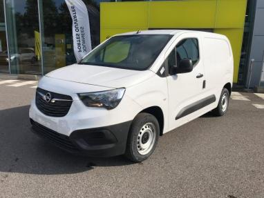 Voir le détail de l'offre de cette OPEL Combo Cargo M 650kg Puretech 110ch S&S de 2023 en vente à partir de 166.71 €  / mois