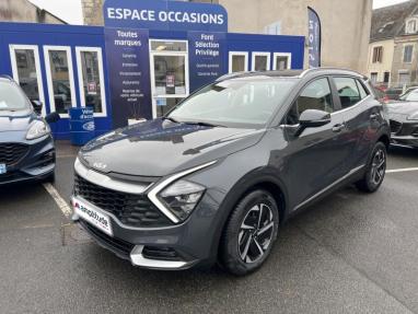 Voir le détail de l'offre de cette KIA Sportage 1.6 T-GDi 230ch HEV  Active Business BVA6 4x2 de 2022 en vente à partir de 271.17 €  / mois