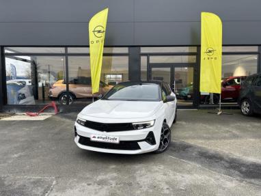 Voir le détail de l'offre de cette OPEL Astra 1.2 Turbo 130ch GS de 2024 en vente à partir de 31 999 € 