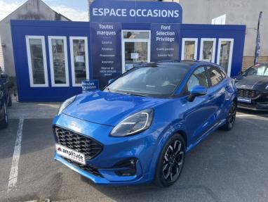 Voir le détail de l'offre de cette FORD Puma 1.0 EcoBoost 155ch S&S mHEV ST-Line X Powershift de 2023 en vente à partir de 242.51 €  / mois