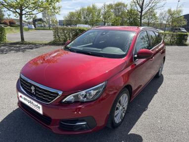 Voir le détail de l'offre de cette PEUGEOT 308 SW 1.5 BlueHDi 130ch S&S Allure de 2020 en vente à partir de 203.66 €  / mois