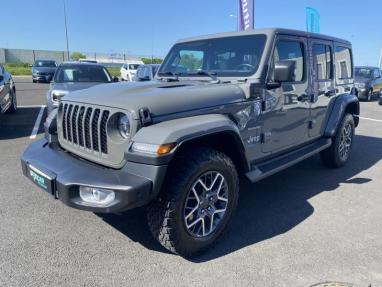 Voir le détail de l'offre de cette JEEP Wrangler 2.0 T 380ch 4xe Sahara Command-Trac MY23 de 2023 en vente à partir de 55 999 € 
