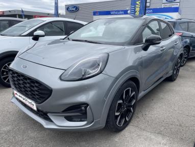Voir le détail de l'offre de cette FORD Puma 1.0 EcoBoost 125ch ST-Line DCT7 6cv de 2021 en vente à partir de 273.61 €  / mois