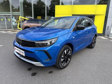 Voir le détail de l'offre de cette OPEL Grandland X 1.2 Turbo 130ch Elegance Business BVA8 de 2022 en vente à partir de 196.53 €  / mois
