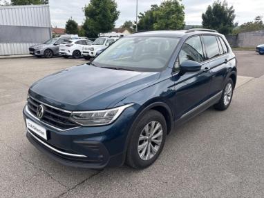 Voir le détail de l'offre de cette VOLKSWAGEN Tiguan 1.5 TSI 150ch Life Business DSG7 de 2021 en vente à partir de 296.02 €  / mois