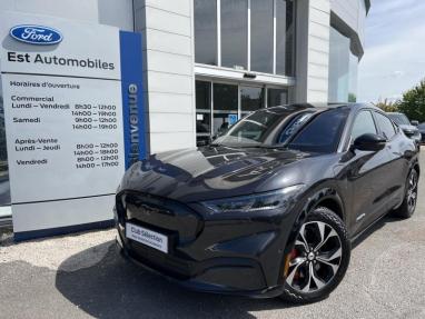 Voir le détail de l'offre de cette FORD Mustang Mach-E 351ch Extended Range 99kWh Premium AWD de 2022 en vente à partir de 335.88 € / mois