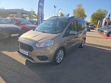 Voir le détail de l'offre de cette FORD Tourneo Courier 1.0E 100ch Titanium de 2019 en vente à partir de 208.71 € / mois