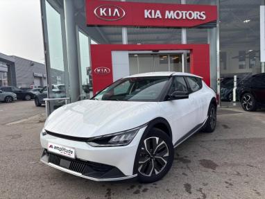 Voir le détail de l'offre de cette KIA EV6 325ch Air Active 4WD de 2023 en vente à partir de 347.8 €  / mois