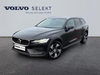 Voir le détail de l'offre de cette VOLVO V60 Cross Country B4 AWD 197ch Pro Geartronic 8 de 2023 en vente à partir de 487.96 €  / mois